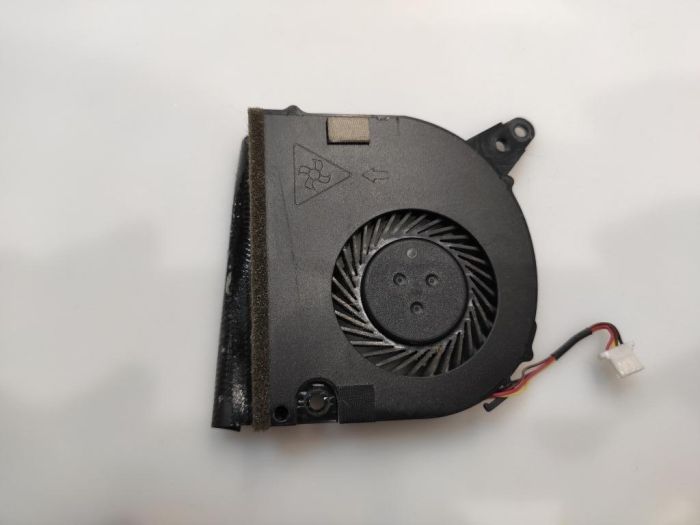 Вентилятор Acer M5-581TG DC28000C0A0A