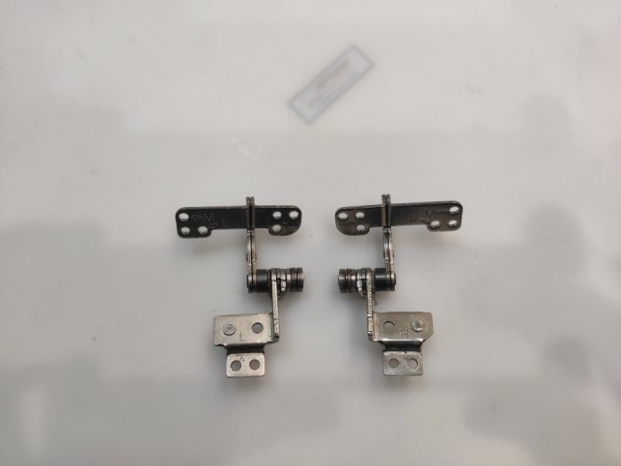 Петли ноутбука Samsung R517 R519