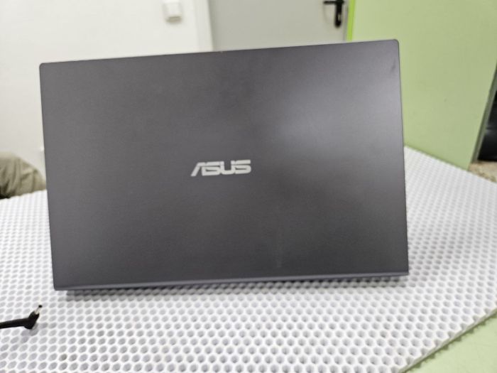 ноутбук 15.6" ASUS X515J, i3-1005G1, RAM 8ГБ, 256 ГБ