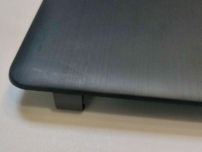 Крышка экрана (матрицы) Asus X540 черная, царапины