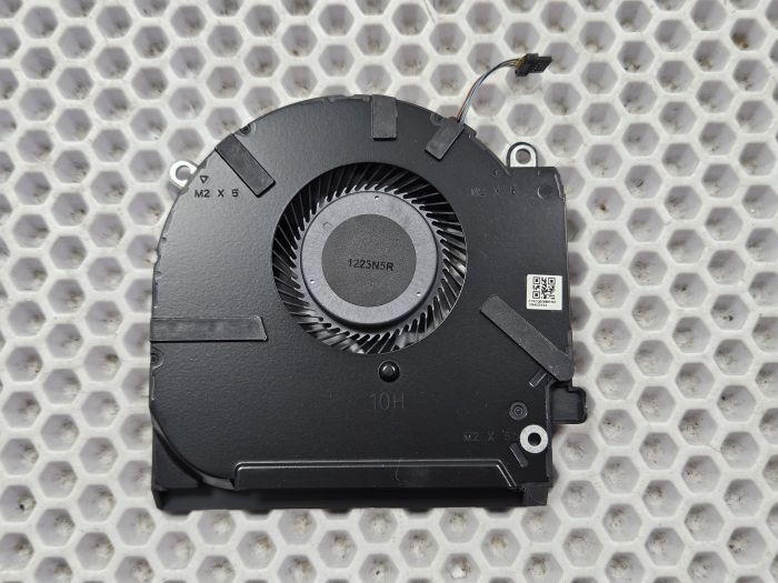 Вентилятор для HP omen 15-ek GPU 5V