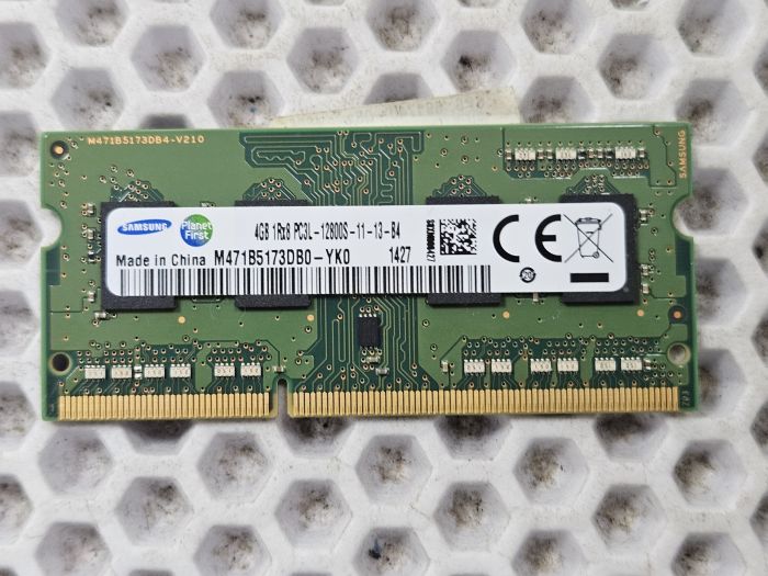 Оперативная память SODIMM DDR3L 4ГБ Samsung 1600 МГц  M471B5173DB0-YK0