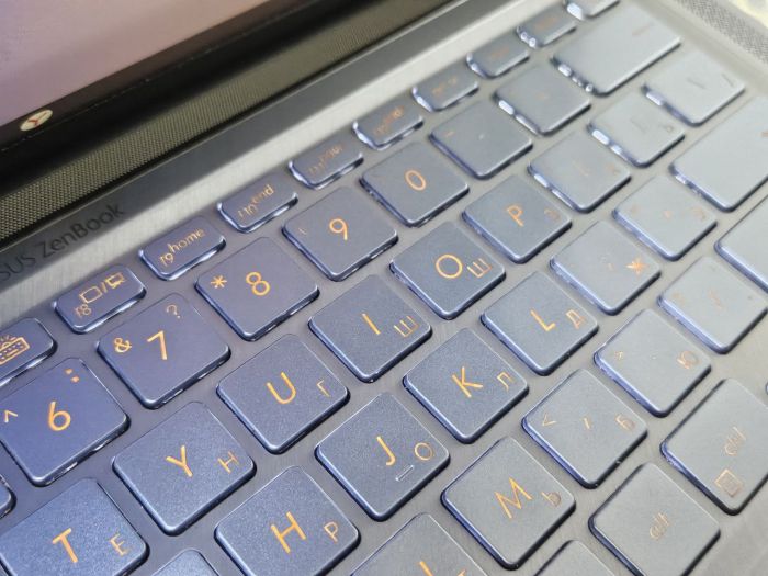 Ноутбук ASUS Zenbook 14 UX43F