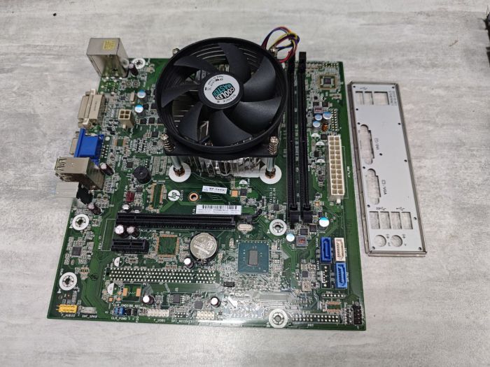 Материнская плата HP 849953-002 FX-ISL-1 LGA1151 DDR4 / Intel core i3 6100 / два слота ОЗУ