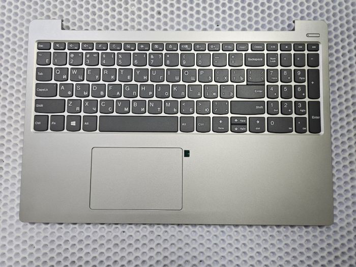 Верхняя часть корпуса (топкейс) для Lenovo 330S-15 с клавиатурой без подсветки и тачпадом (круглый разъем питания)