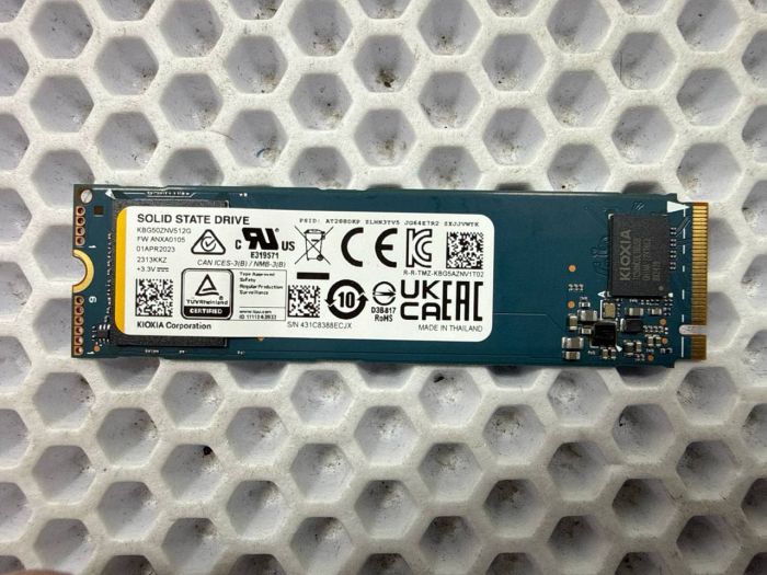 SSD-диск Toshiba Kioxia (KBG50ZNV512G) NVME 512ГБ