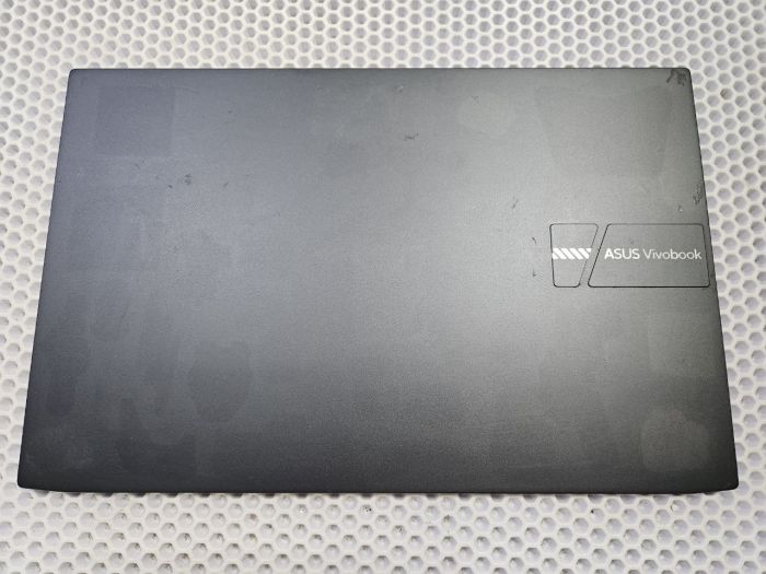 Крышка матрицы для  ноутбука ASUS VivoBook Pro 15 M6500Q 47XLKLCJN60 (есть следы от наклеек)