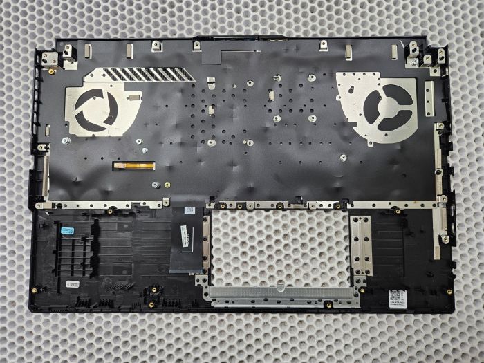 Верхняя часть корпуса (топкейс) для ASUS TUF Gaming F17 FX707 с клавиатурой RGB для версии 90Wh