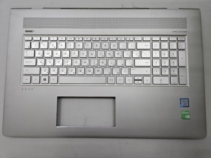 Верхняя часть корпуса (топкейс) с клавиатурой для ноутбука Hp Envy 17-AE 6070b1167201 серебро (подклеена футорка)