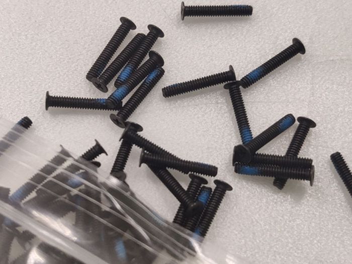 Болты M2x11.5