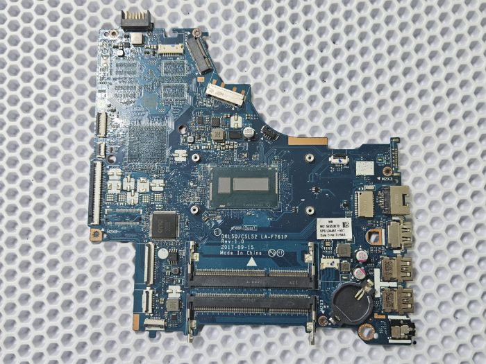 Материнская плата LA-F761P HP 250 G6 15-BS i3-5005U UMA L04451-601