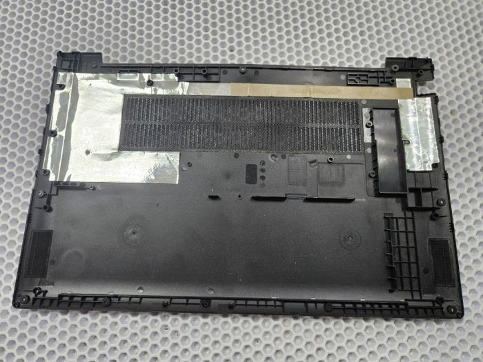 Нижняя часть корпуса (поддон) для DEXP Atlas M15-A5W304 (погнут в верхней части, глубокие царапины по углам)