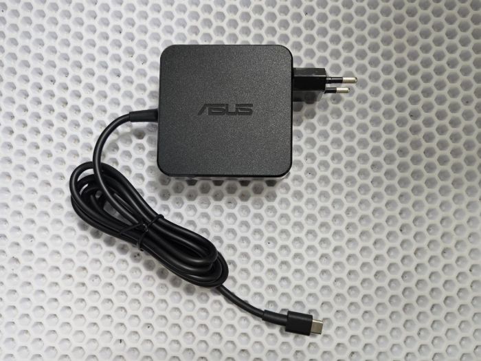 Зарядка для ноутбука Asus 5V 3A, 9V 3A, 15V 3A, 20V 3.25A (65W) Type-C (квадратная)