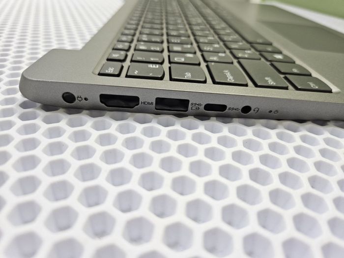 Верхняя часть корпуса (топкейс) для Lenovo 330S-15 с клавиатурой и тачпадом, серый (круглый разъем питания) с подсветкой