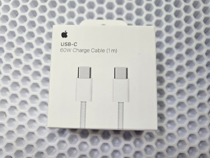 Кабель зарядный Apple USB-C/USB-C TYPE-C (1m iP15) BOX 60w