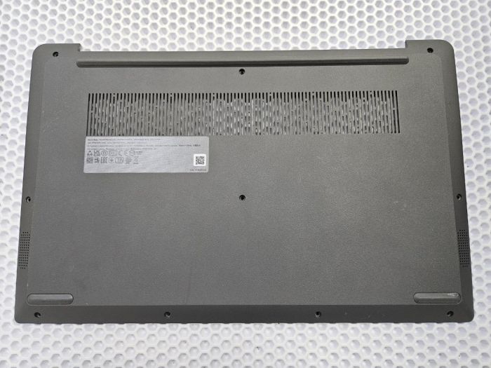 Нижняя часть корпуса (поддон)  для ноутбука Lenovo IdeaPad 3 15ITL6 серый (подплавлена правая футорка, царапины, потертости)