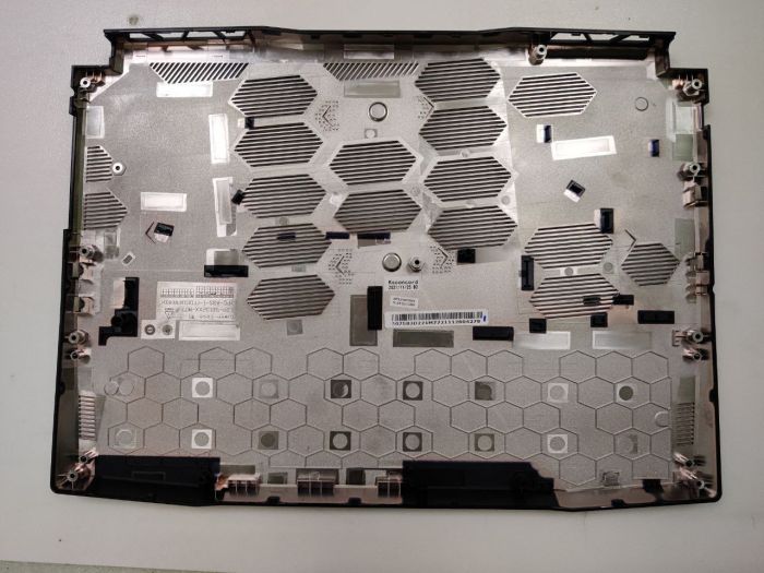 Нижняя часть корпуса (поддон) для ноутбука MSI Katana GF66 11SC