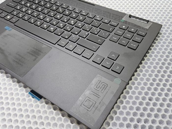 Верхняя часть корпуса (топкейс) с клавиатурой для ноутбука HP OMEN 15-ek 15-EN с подсветкой RGB