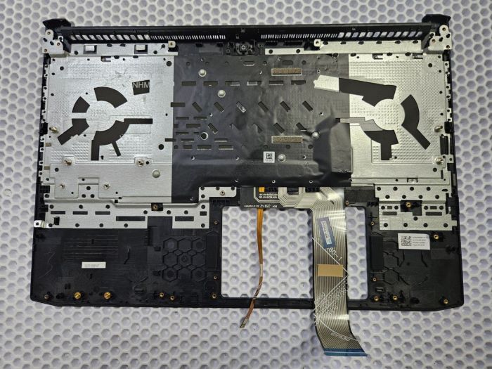 Верхняя часть корпуса (топкейс) для ноутбука Lenovo IdeaPad Gaming 3 15ACH6 , 15IHU6 с клавиатурой