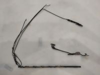 Петли ноутбука Apple Macbook air 13 A1466, правая идет с шлейфом матрицы, левая с шлейфом web видео камеры, камерой и антеннами
