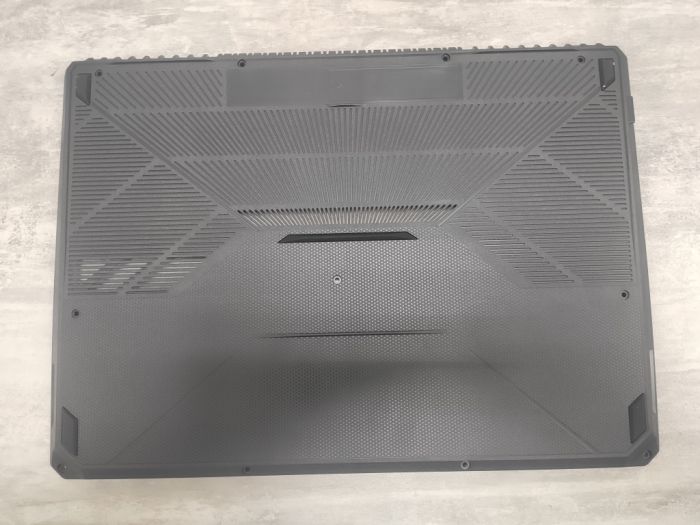 Нижняя часть корпуса, поддон Asus TUF Gaming FX505 Без отверстий для вентилятора с выдувом в бок