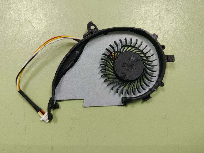 Вентилятор для ноутбука Acer V5-552 V5-572 CPU fan 4-pin правый