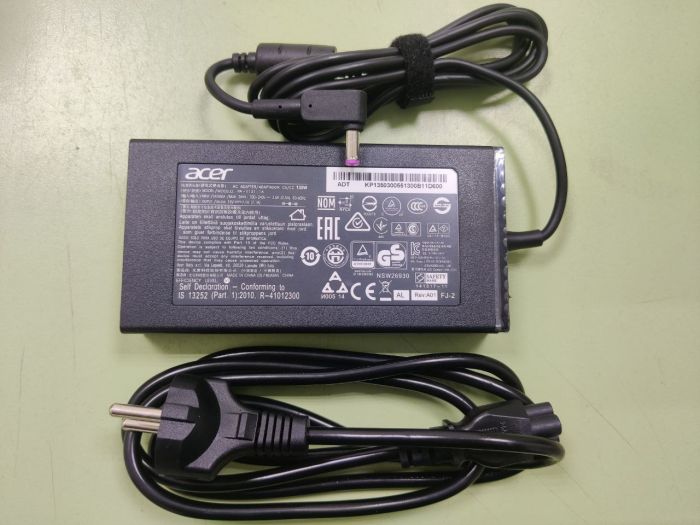 Зарядка для ноутбука Acer 19V 7,1A (135W) 5,5x1,7мм