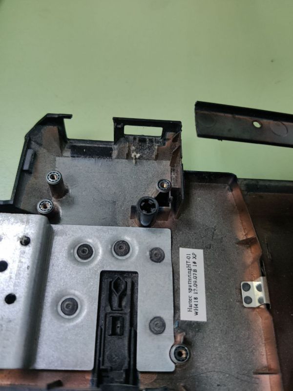 Нижняя часть корпуса(поддон) ноутбука Lenovo B570E Аналоги 60.4VE04.001 с дефектами