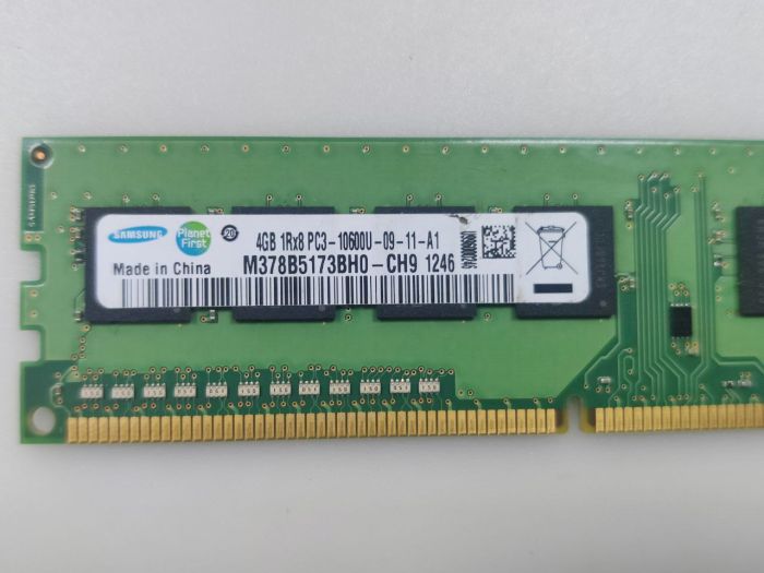 Оперативная память DIMM DDR3 1333MHz 4ГБ Samsung M378B5173BH0-CH9 б/у