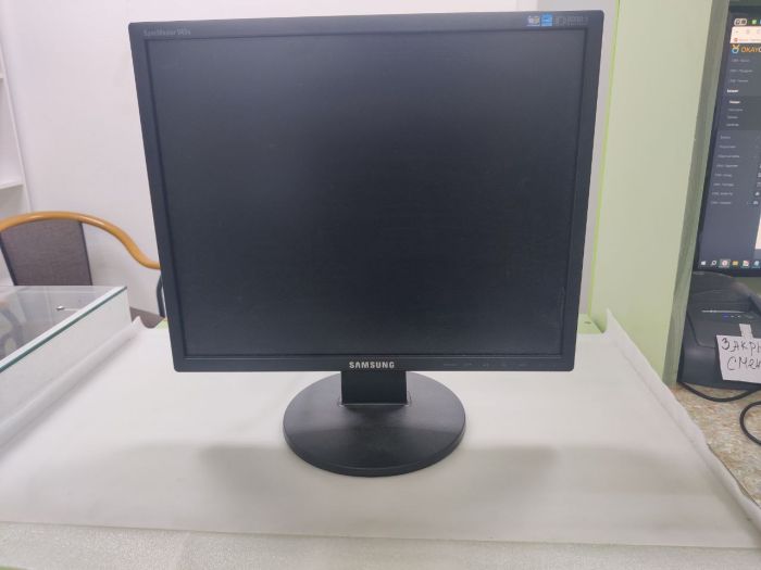 Монитор Samsung 943N 19" БУ