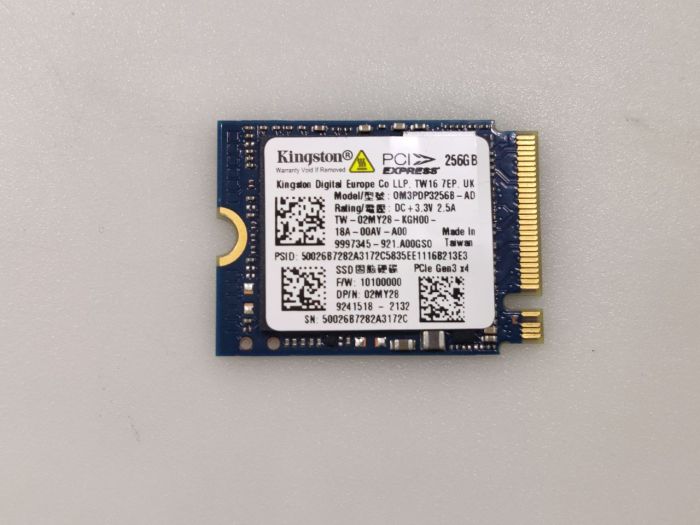 Твердотельный накопитель Dell Vostro 3500/3501 Kingston M.2 2230 NVMe SSD 256 ГБ 0m3pdp3256b-ad
