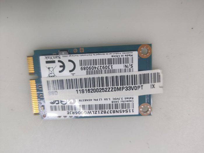 Твердотельный SSD диск  SanDisk U100 24GB 11s45n8378z 45n8378