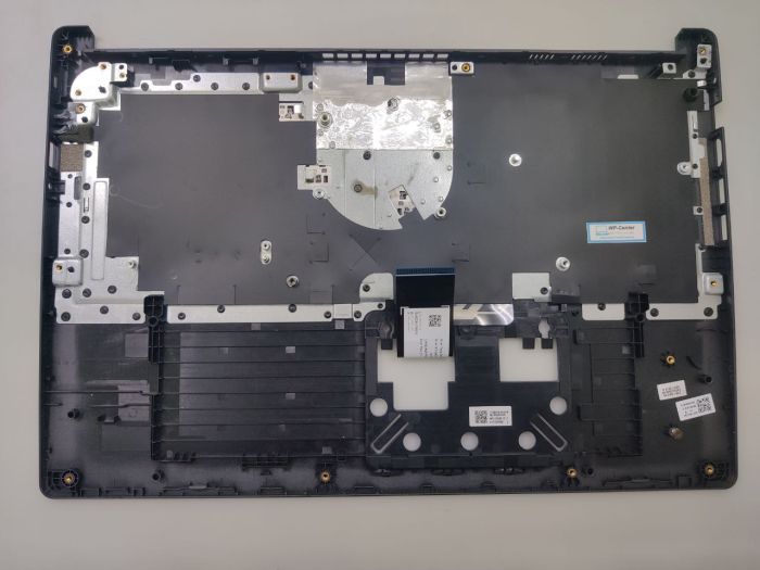 Верхняя часть корпуса топкейс Acer Aspire 3 A315-55 (TFQ36ZAUTATN, EAZAU00401A, SV5T-A72B, NKI15170A2, NK.I1517.0A2, AEZAU700210, NSK-RL0SQ, 6K+NFDOM.0DA, 4H+NFDOM.0DA) сломано 2 футорки и место под крепление в районе тачпада