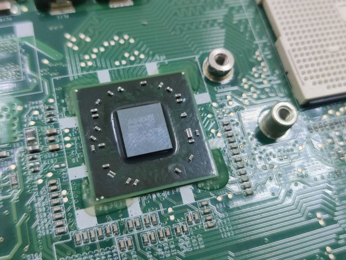 МАТЕРИНСКАЯ ПЛАТА DA0ZR8MB8E0 REV: E ДЛЯ НОУТБУКА ACER 5553
