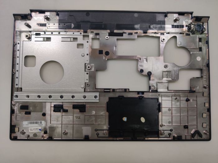 Верхняя часть корпус (топкейс) Lenovo B590 B580