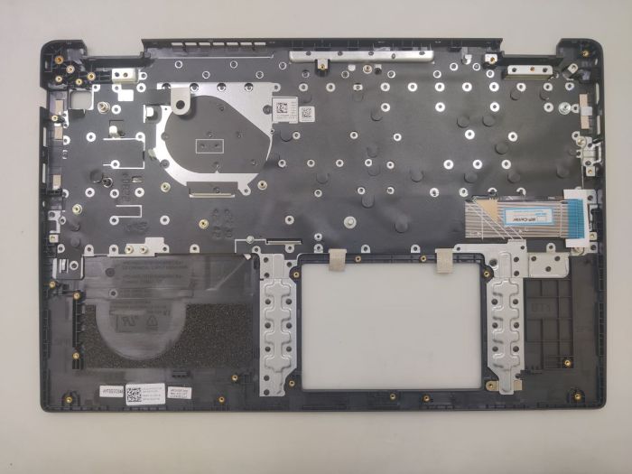 Верхняя часть корпуса (топкейс)  Dell Latitude 3520 E3520