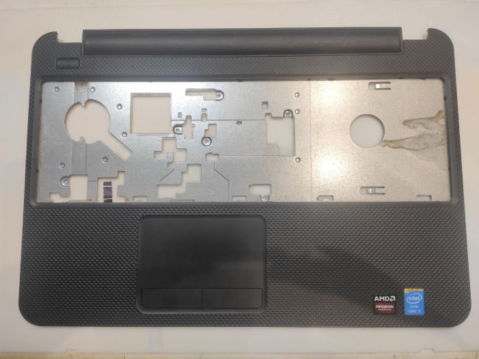 Верхняя часть корпуса (топкейс) Dell 3521 3537 0R8WT4, 0N73NV, AP0SZ000600 сломано крепление в районе петель